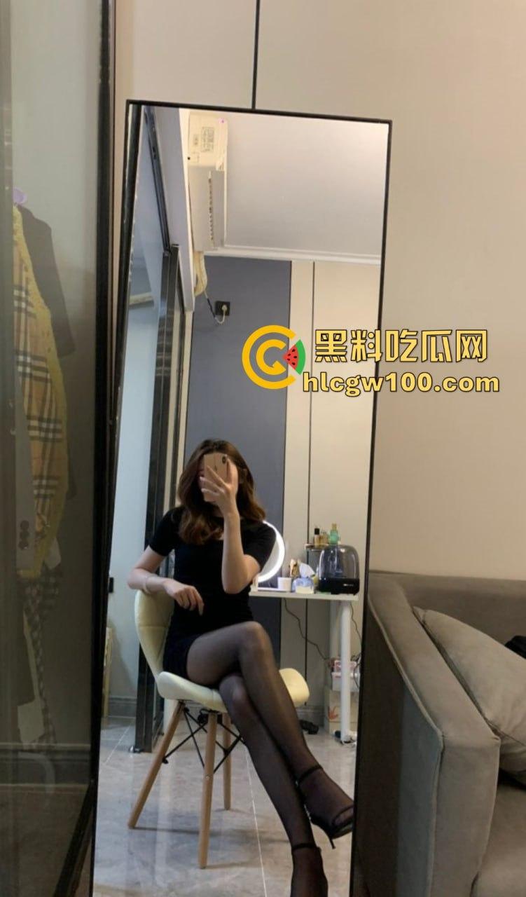 北京『赵娜颜』值身材太绝了,被金主包养成专属小狗,听话到让人上头,性感穿搭骚气媚态,婊王舍她其谁?-10