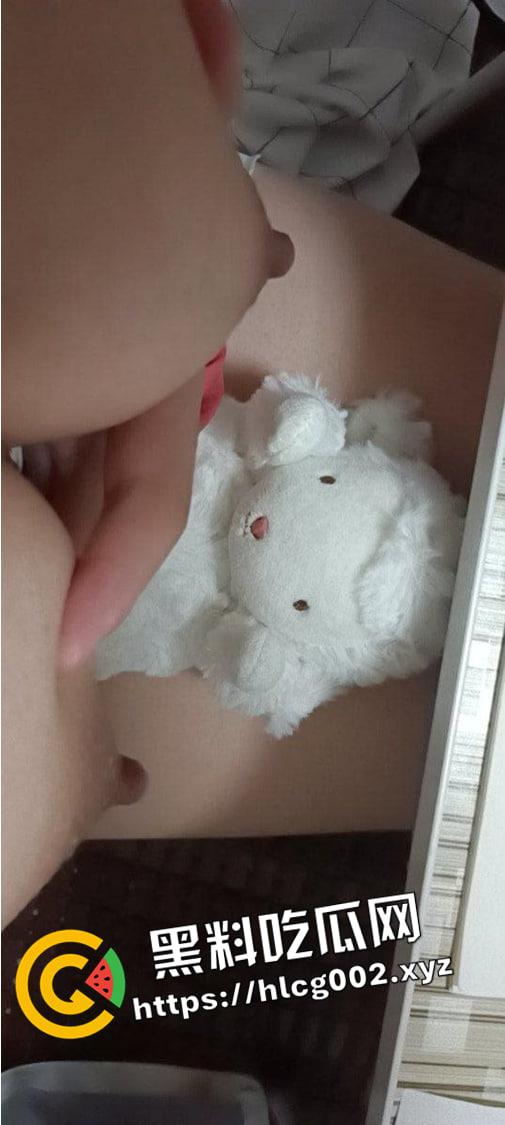 复旦大学大二系花网调流出 清纯美女却是极品巨乳 没有科技和狠活 梦中情乳 调教视频遭流出-14