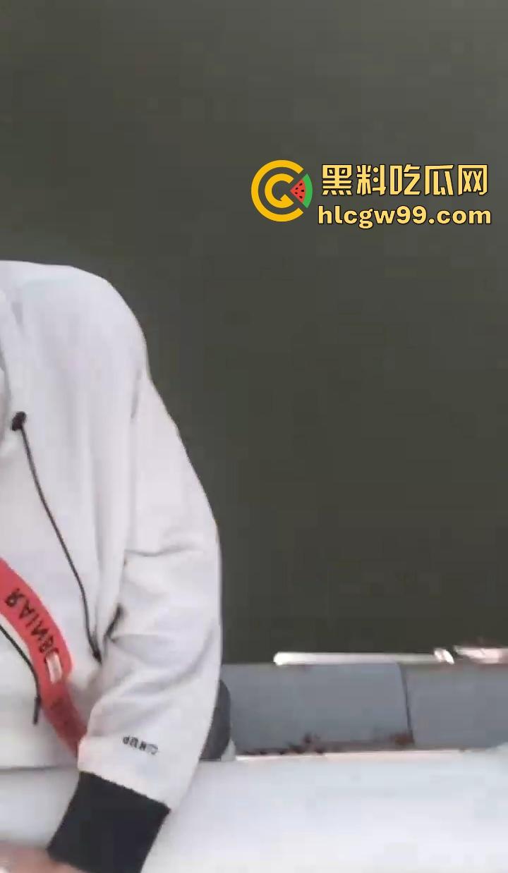 揭阳男同大年初二跳桥 身份不被家人认可 创业失败双重打击 朋友圈预告遗言令人唏嘘!-4