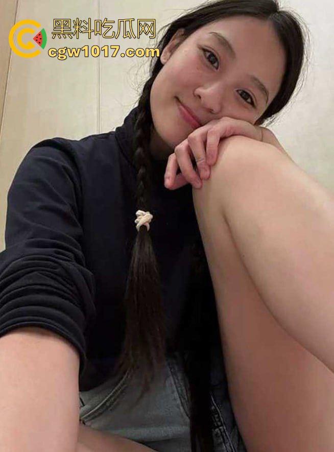 杭州极品女大【刘婉婉】下海被土豪包养视频曝光,高颜值御姐,抠穴自慰狂暴后入,无套内射骚浪淫叫!-1