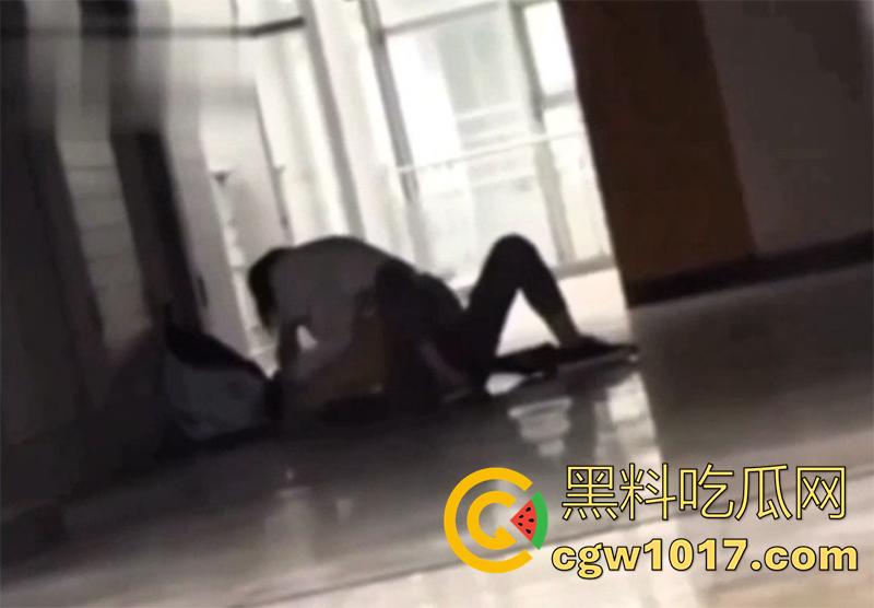 大连师范高中,【孙俪怡】和【魏雨博】同学,你俩在教学楼操逼的视频,被曝光了哦!这下人尽皆知了!-6