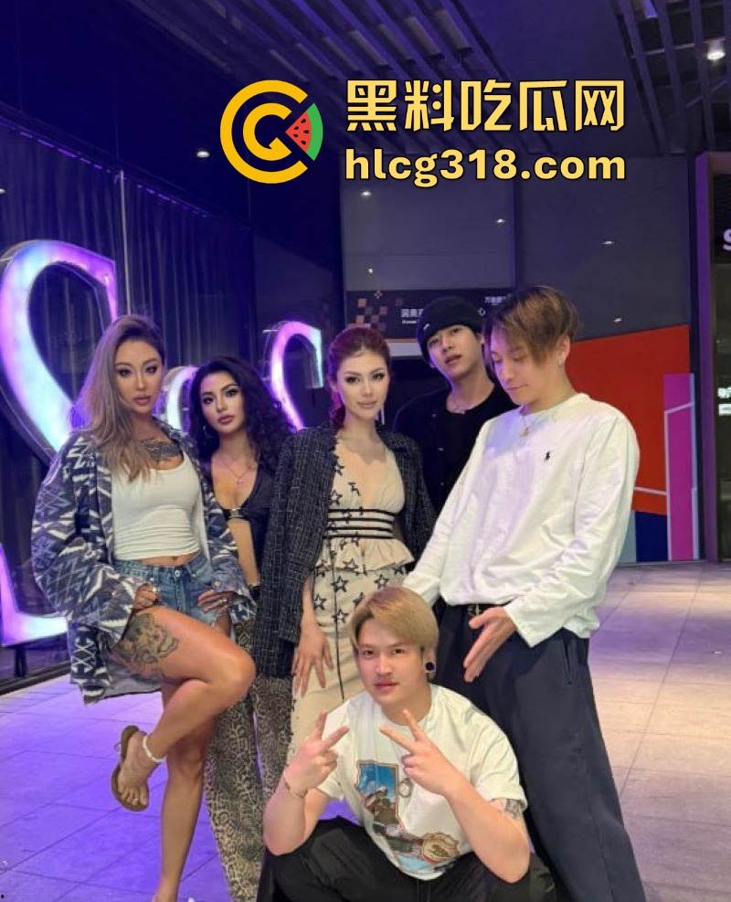 抖音健身翘臀网红【OKUBO大王】 不雅视频曝光!运动健身极致美臀,露点露逼特写 ,骚气十足!-4