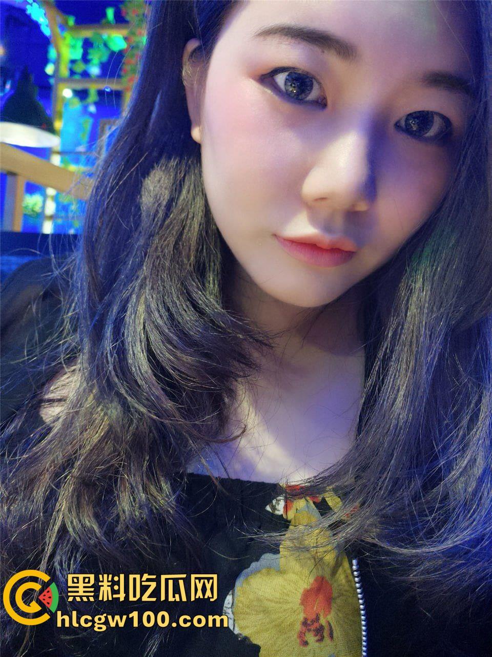 长春大学研究生母狗【张雨薇】,顶级K罩巨乳砸死人,抠烂裤裆粗大阳具抽插白虎骚穴,淫水超多-1