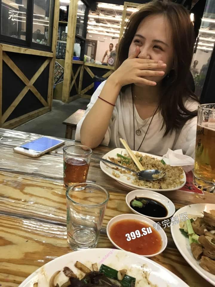 长相甜美的大一新生 抢手学妹被校内老油条设酒局灌醉 带回房间拍摄迷奸视频 露脸无套内射-6