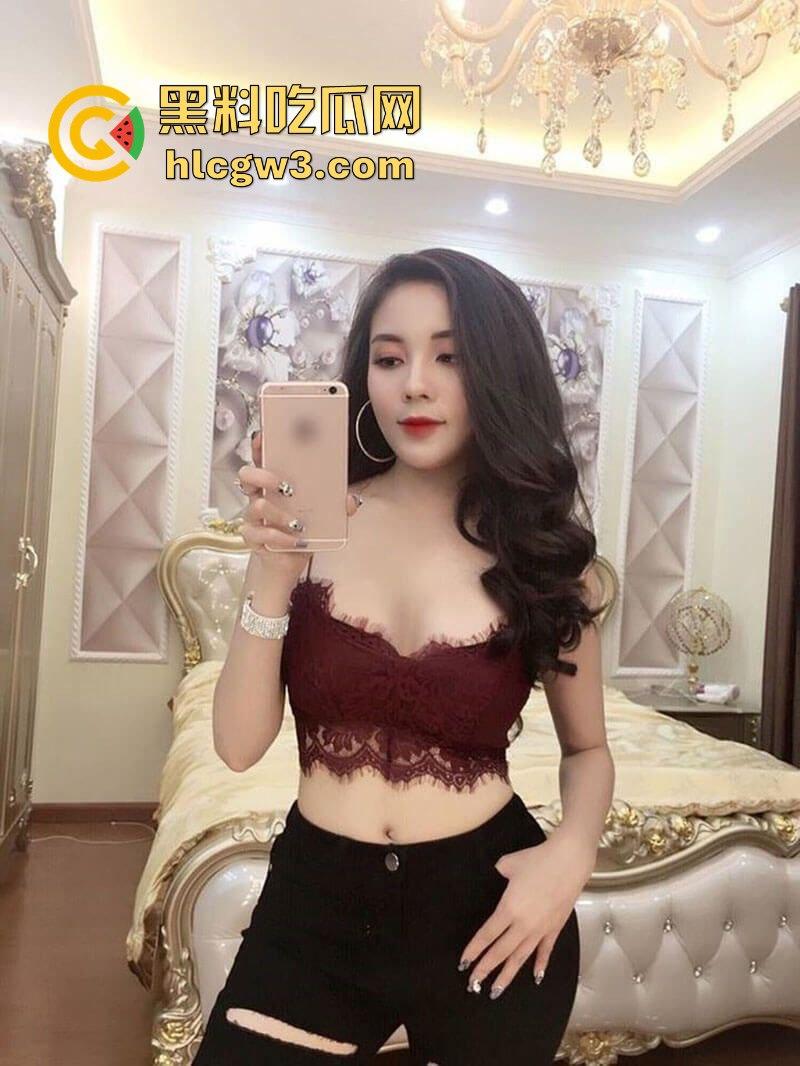 越南航空副机长性爱丑闻曝光 与白虎模特女友 『AuHaMy 』激情片流出 高潮叫声比飞机起飞还响!-3