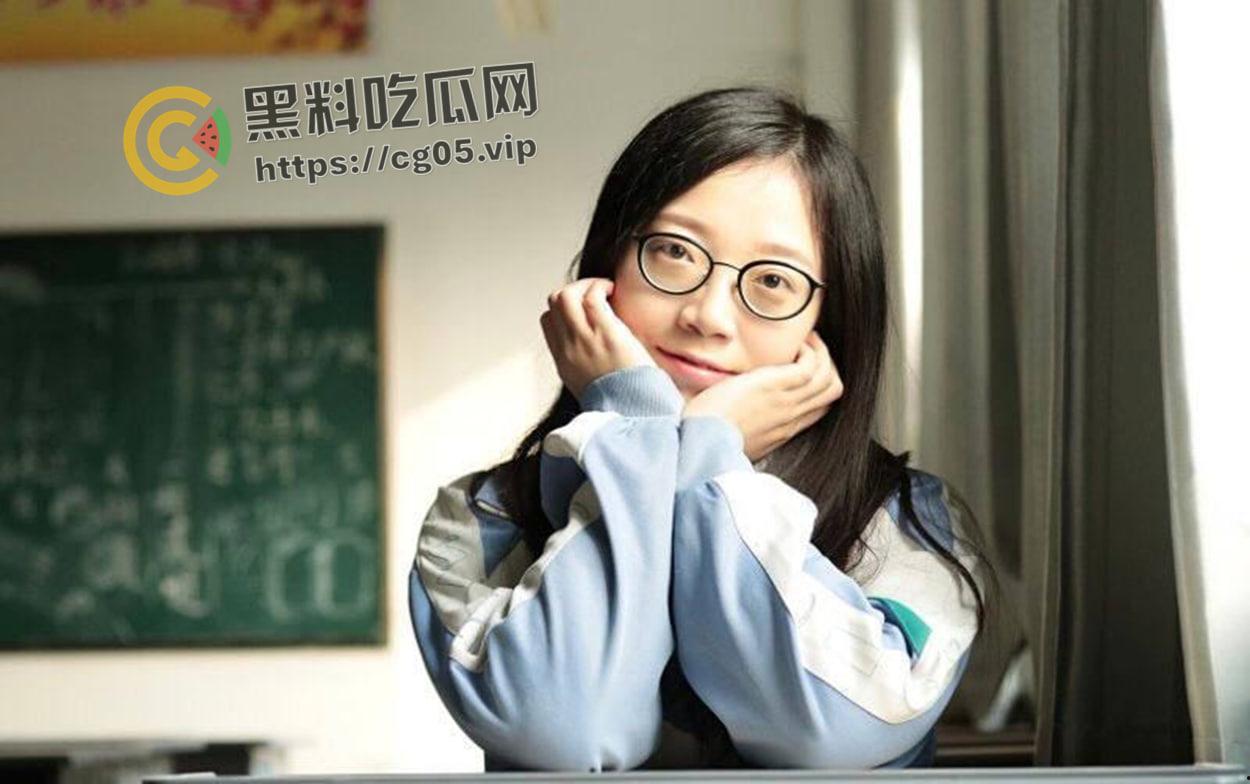 武汉常青树实验学校 高三反差婊母狗妹子被渣男调教流出 学霸妹子在床上竟然这么下贱-6