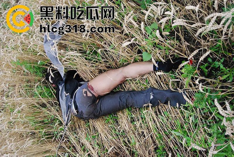 暗网流出尸海现场!马航MH17空难,遍地尸骸裸体女尸触目惊心,航空公司内部罕见画面胆小勿入!-9