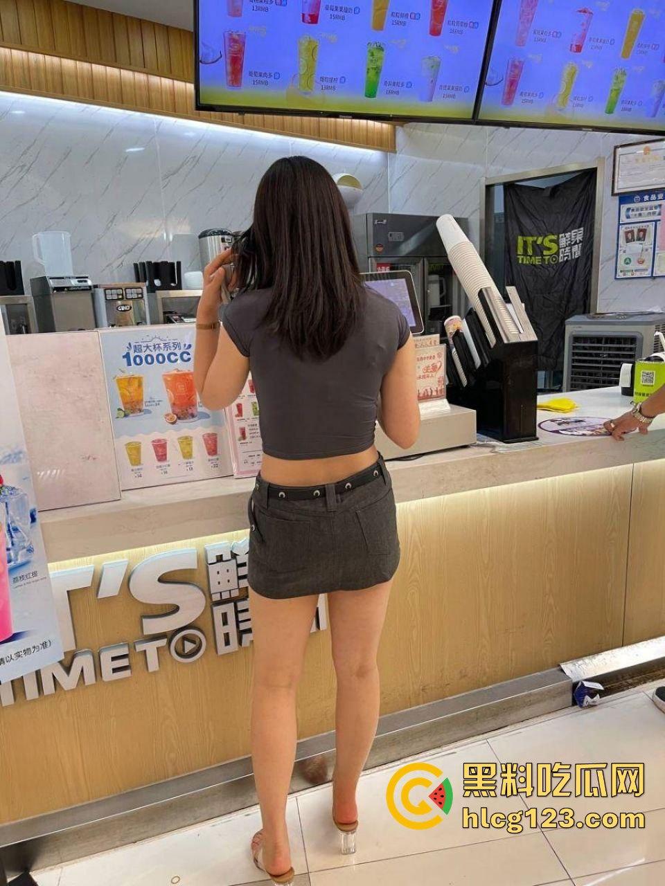 江苏人妻骚母狗苗慧慧，反差婊被爆出绿老公成马，情趣制服全是给别的男人穿！-2