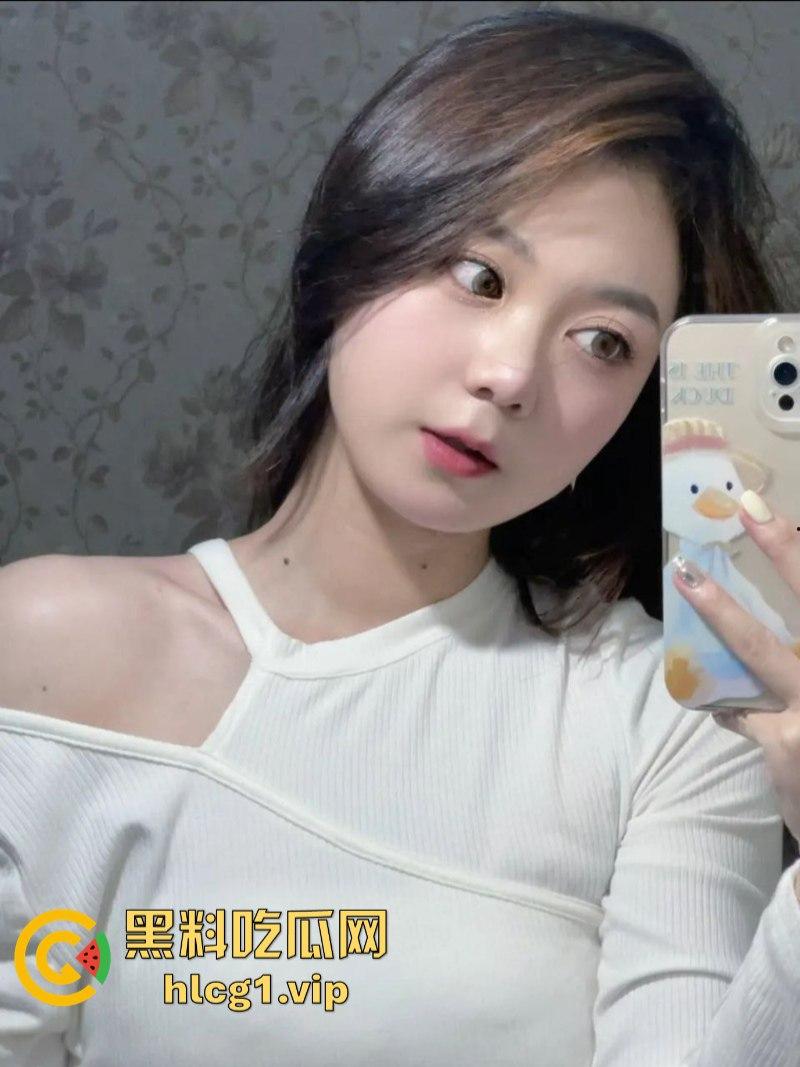 叛逆校花逆袭成人气外围！直接开盒【李思瑶】 真想不到以这种方式认识你！-9