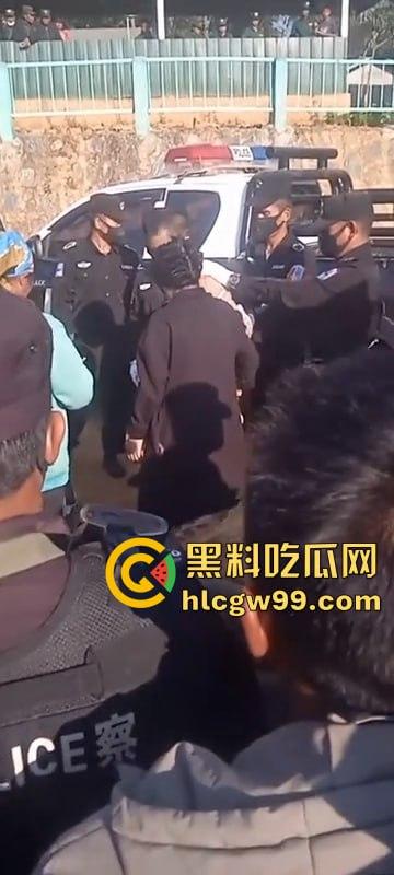 全网震惊！缅甸佤邦男子【陈尼荣】丧心病狂对生父痛下杀手，现场直击公审现场全程高能-3