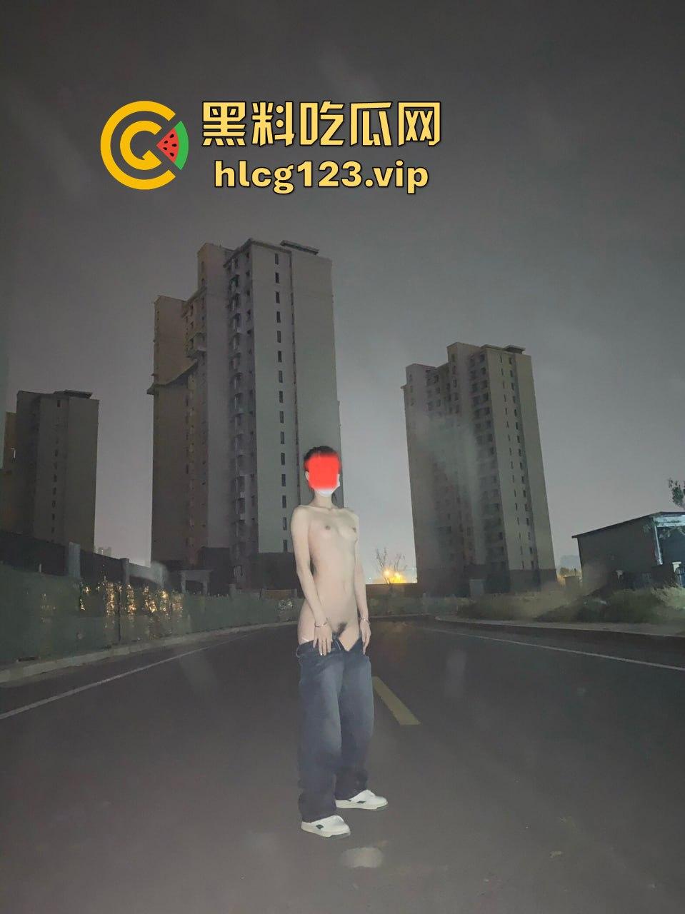 女大学生反差婊爆料!清纯校花撕下伪装,主动脱裤撅臀求后入,刷新你对乖乖女的认知!-10