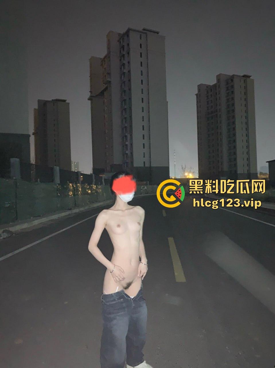 女大学生反差婊爆料!清纯校花撕下伪装,主动脱裤撅臀求后入,刷新你对乖乖女的认知!-19