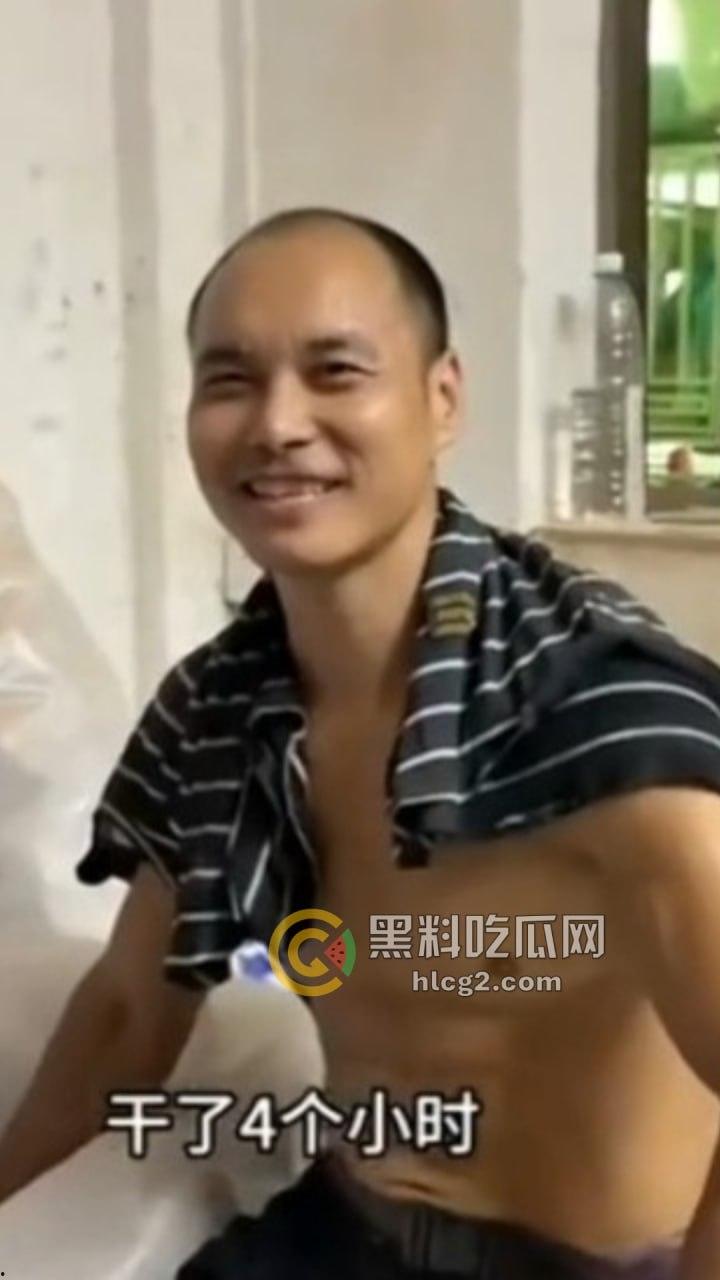 35岁小伙靠扛楼一天赚1000多，短短一年多攒下40万，赚钱秘密曝光！-5