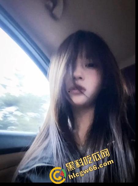 浙江天台育英小母狗【许诗茵】调教视频全网流出，被操到翻白眼舔脚求饶，校长急疯连学校大门都不让进了！-3