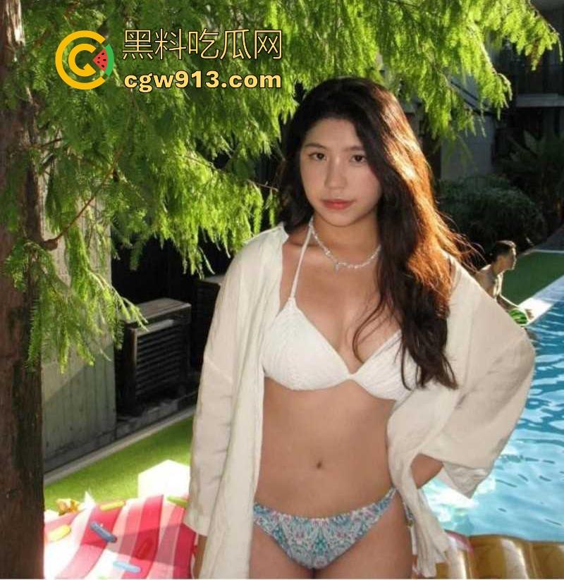 香港医学大学【李咏媚】校外兼职车模被金主相中，重金拿下调教，后入暴操肥臀细腰，道具开发肛穴！-8