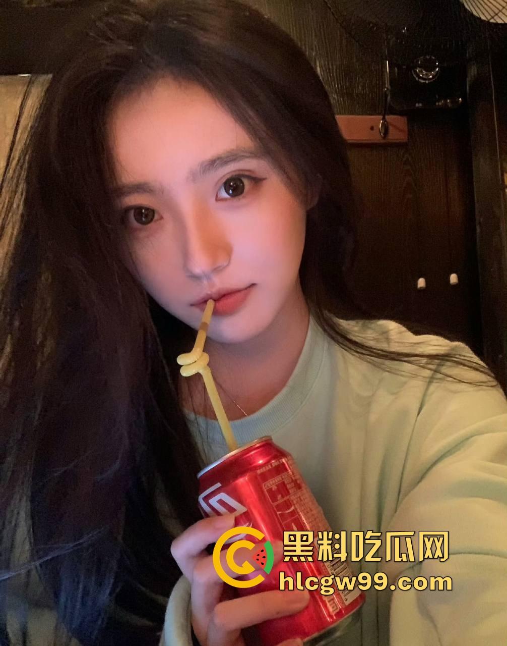 江西上饶线上撕X大战，小三短信嘴炮原配，舌战取胜却被曝光床照，这招不讲武德小三赢嘴炮却输脸面！-9