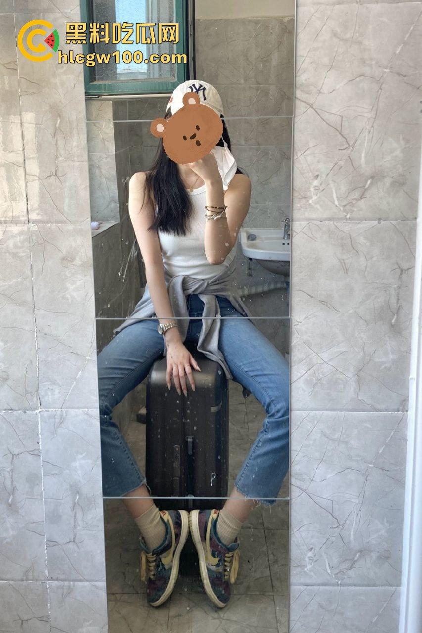 小编推荐!推特绿帽博主【小熊戴绿帽】把自己老婆送给单男爆操,完整聊天截图视频流出,内容属实劲爆。-91