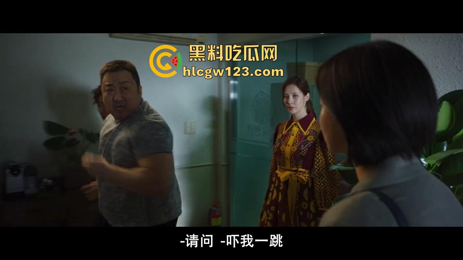 神圣之夜黑料4K蓝光免费看,马东锡一拳一个鬼,你以为是正义猎魔?其实全员疯批疯得真实!-1