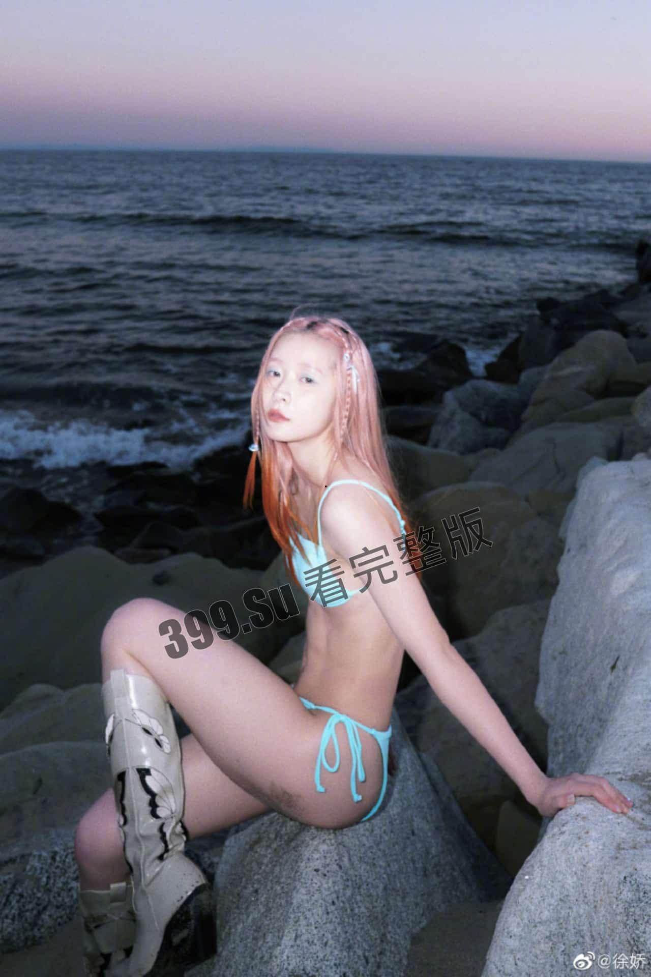 长江七号童星徐娇晒泳装,回应质疑:我很喜欢我的身体,大大方方的展示给大家看 瓜友们觉得这身材怎么样-7