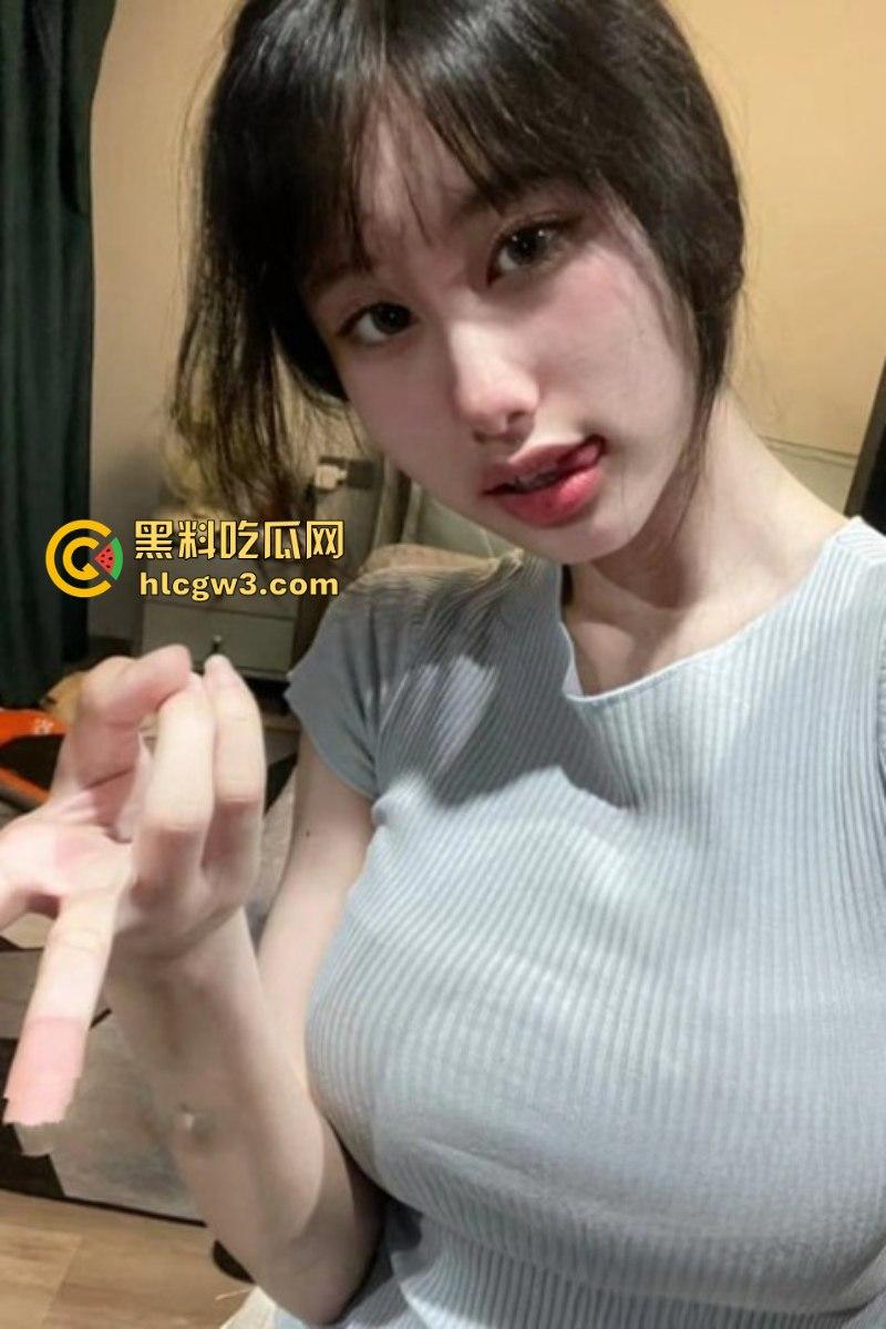 澳洲中央昆士兰大学巨乳留学生【王方悦】居然有两个菊花!自拍自慰爆菊视频曝光!-3