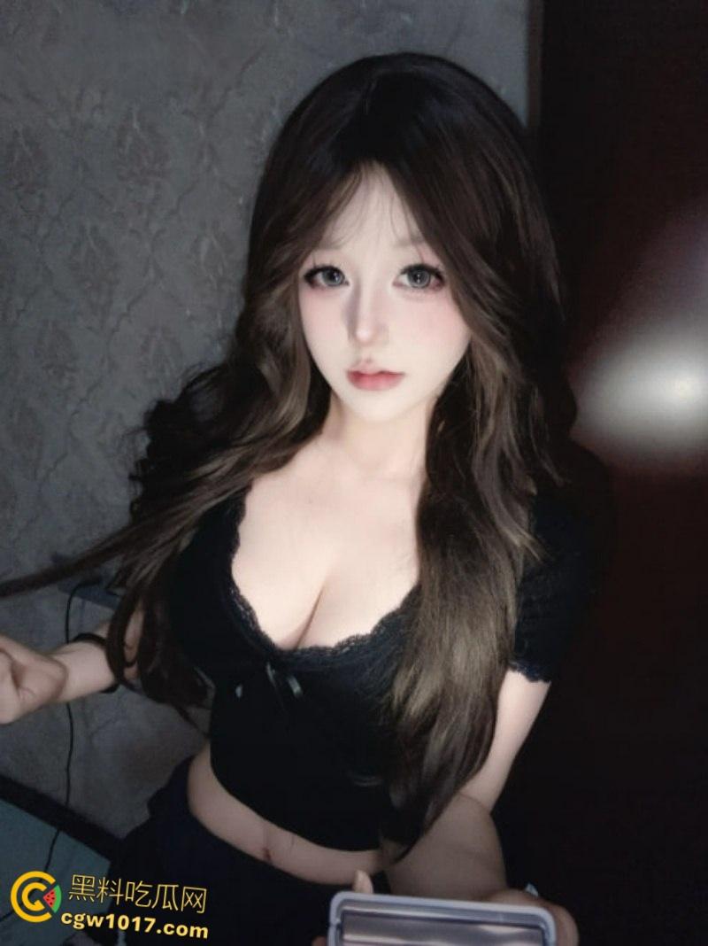 河北美术学院【孙若曦】，高颜值巨乳母狗，在网上到处撩骚裸聊，破处在朋友圈炫耀，被炮友69式疯狂调教！-11