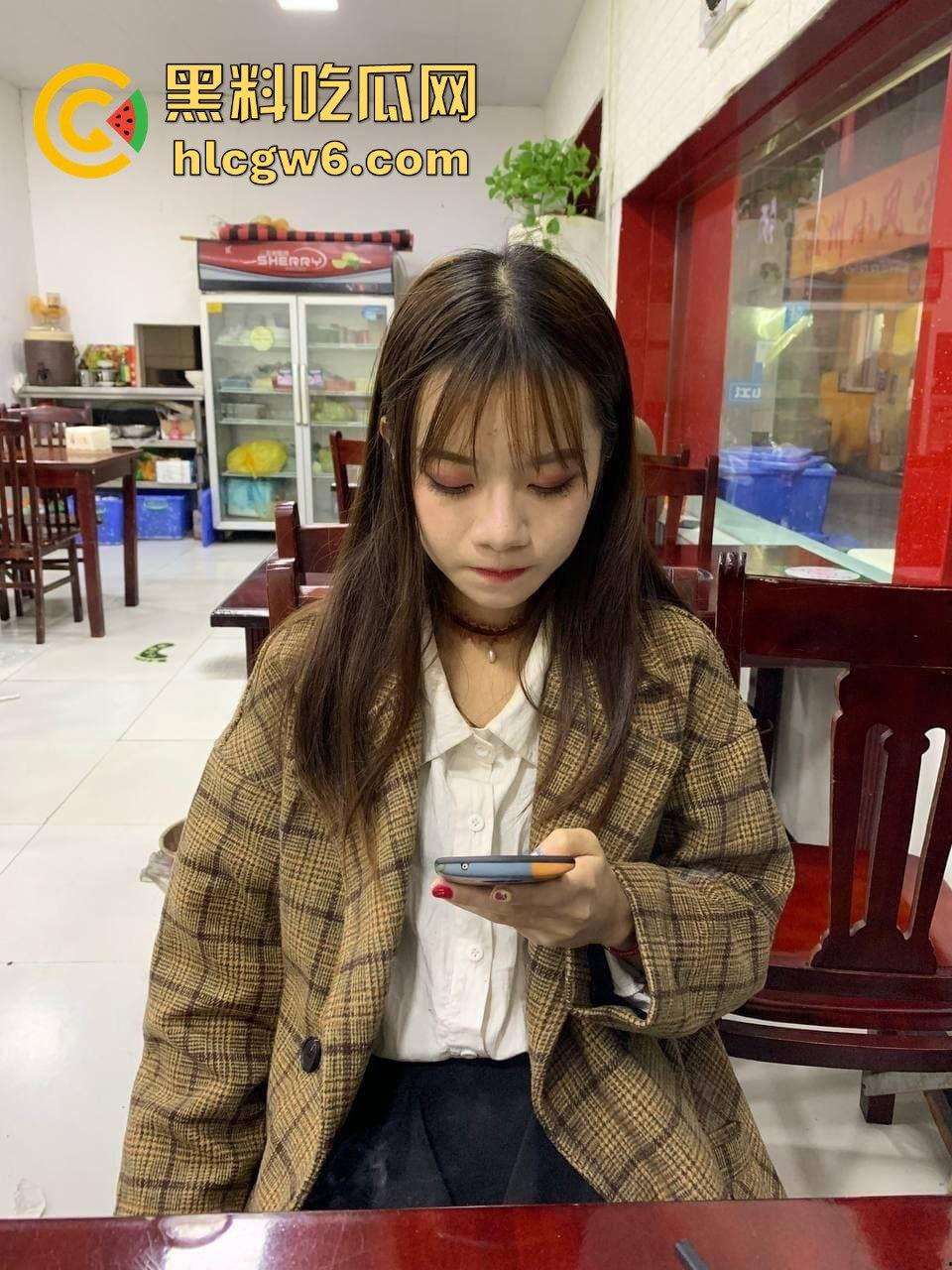 杭州蜜桃臀骚比【玩偶莹】被推特主李茶酒操翻,淫荡私拍成有钱人专属玩物,玩腻了直接换货,有钱人是真的会玩!-2