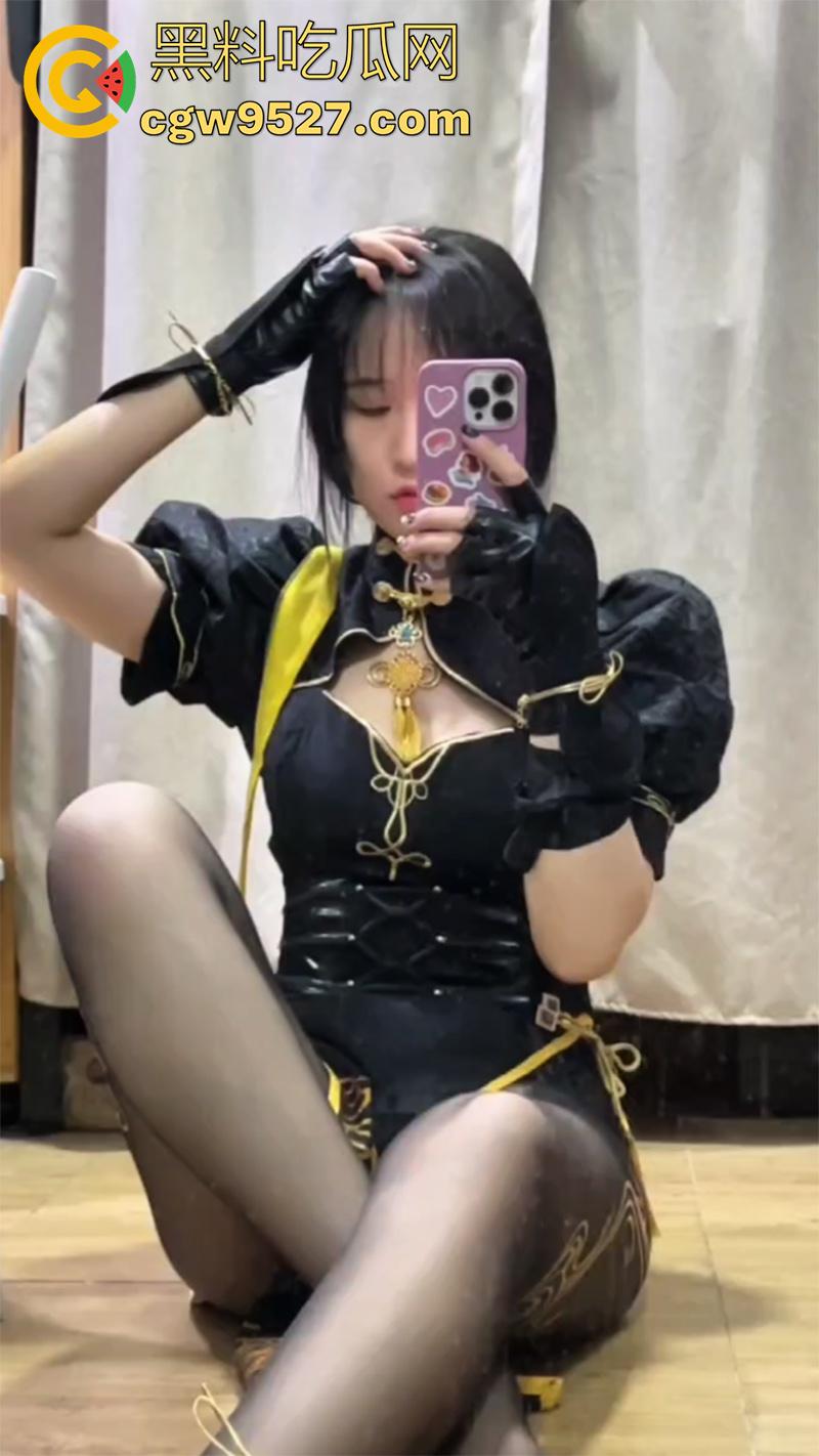 鲁东大学长腿御姐【苏佳玉】,颜值清纯可爱,但身材却高挑性感,穿上诱人黑丝真是没谁了!-6