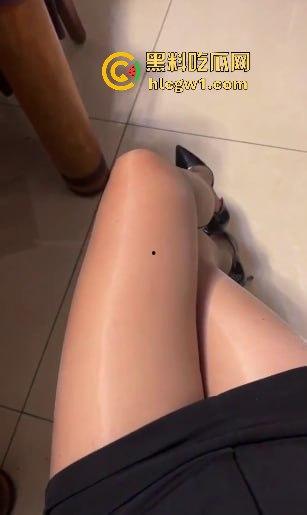 独家内幕抖音性感少妇【马妲己】私拍金主视频曝光！黑丝挑逗让金主爽翻，紧急注销号跑路！-15