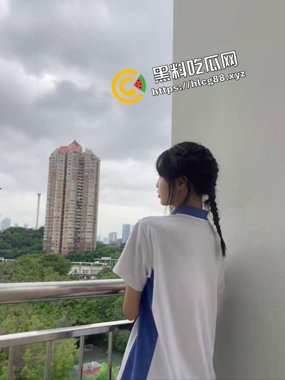 深圳高中清纯嫩妹反差婊【徐艺菲】放学后穿深圳校服开房操逼,捆绑束缚各种暴插嫩穴娇喘!-3