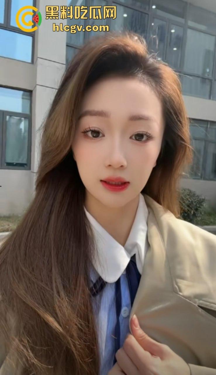 有钱真好!抖音网红博主【蜜桃】为金主定制洗澡自慰视频遭泄露 全裸跳舞真骚啊!-8