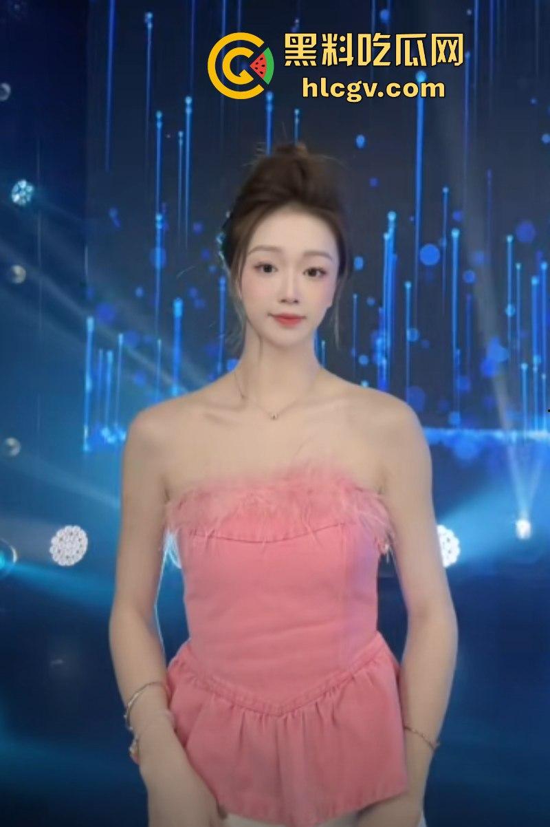 有钱真好!抖音网红博主【蜜桃】为金主定制洗澡自慰视频遭泄露 全裸跳舞真骚啊!-10