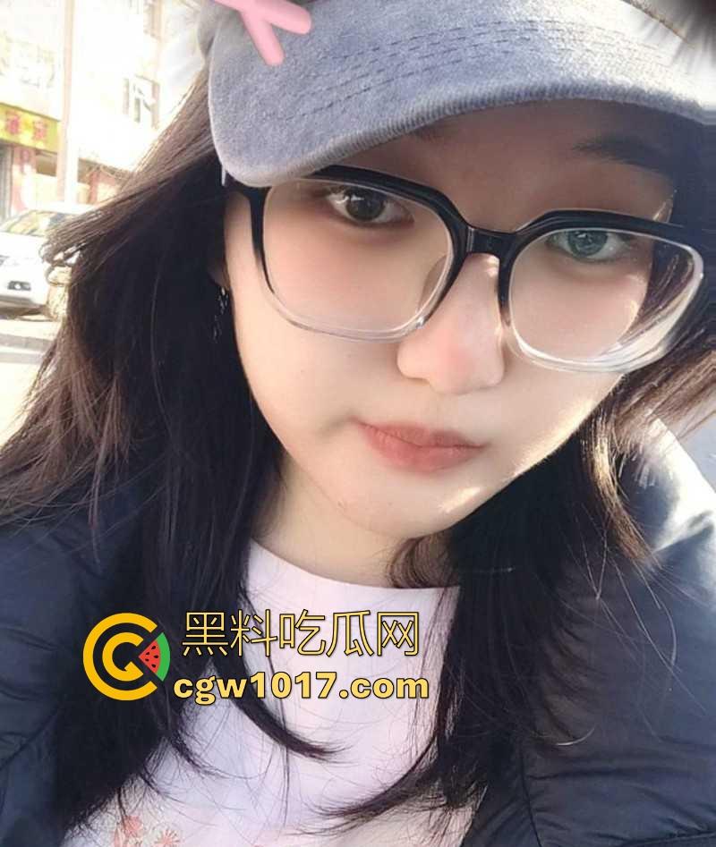 浙江电工职业学院【王羽希】相貌平平却有着极其旺盛的性欲,为了发泄性欲给炮友转账花钱,年纪轻轻的淫骚母畜!-1