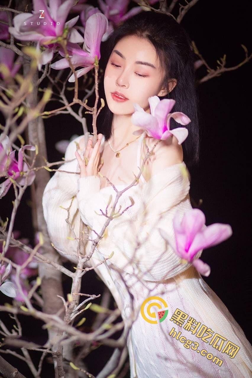 【一颗榴莲】福利姬8月露点自拍视频泄密！性感反差引发热议-6