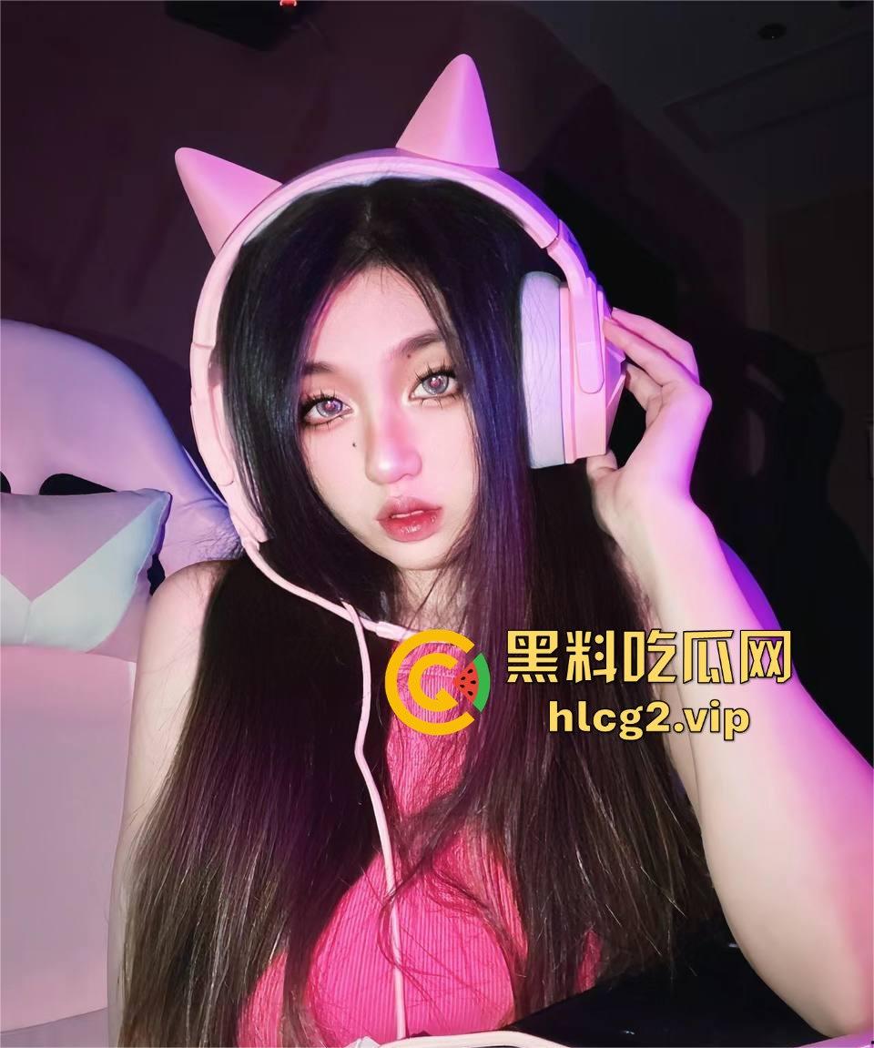 抖音博主ay的奇思妙想日记背着金主偷找男友！金主怒发激情视频，博主账号注销狼狈退场！-3