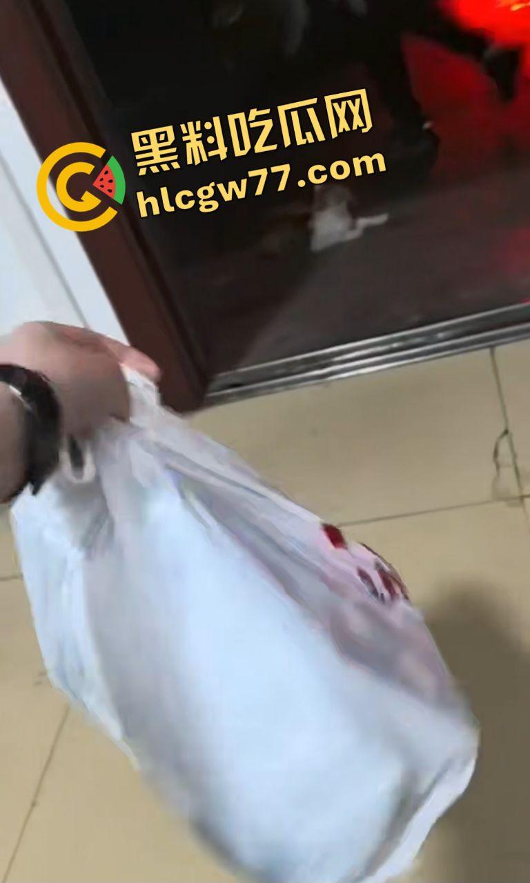 长沙酒店外卖送错房大瓜！600块美食被吃拒赔还打人！吃了还反咬赔偿金！-5
