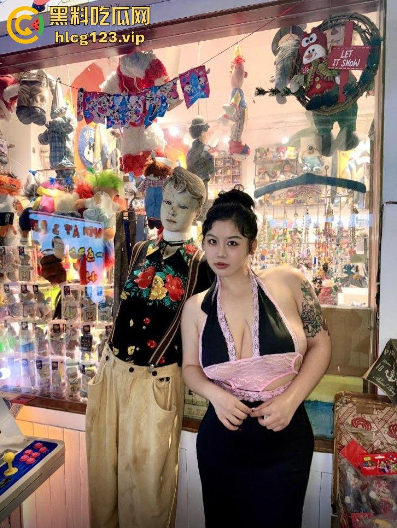 广西南宁 抖音大奶网红兼有七万粉的【针多鱼】线上发骚流出裸体沐浴私拍福利！-5