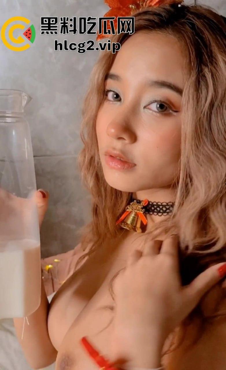 9月重磅！清纯电竞网红irisada大尺度私拍流出，丰满大奶无毛小穴自摸爽得潮喷！-6