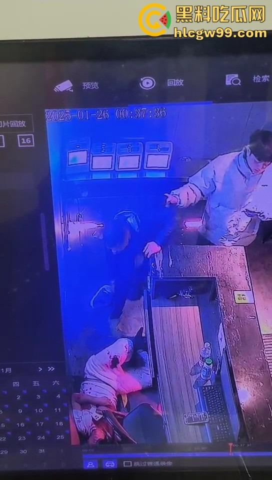 新年第一刀,莆田大过年上演血腥捅人案,五六刀下去，白刀进红刀出，大过年直接血溅当场！-9