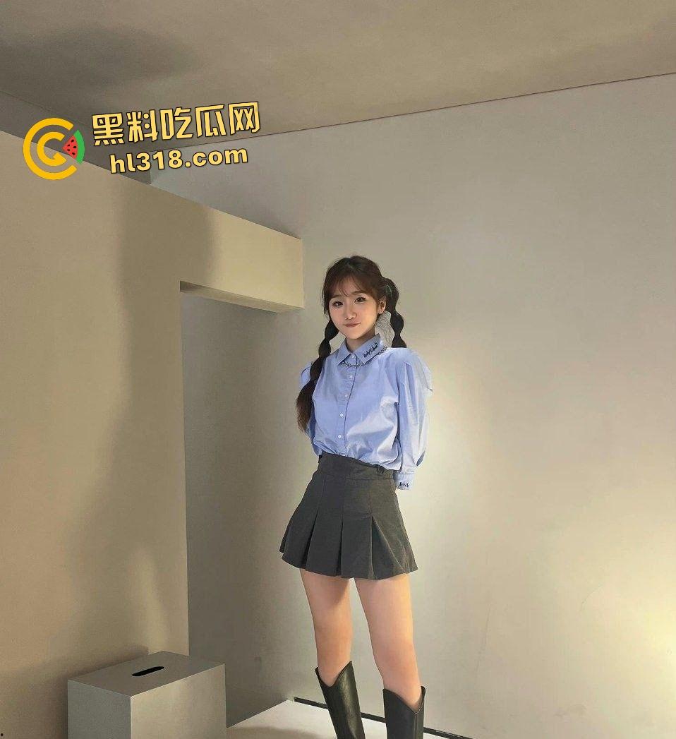 北京极品欲女朵朵黄播自慰！诱惑粉丝狂刷飞机可以解锁多人轮操，还能直接内射哦！-1