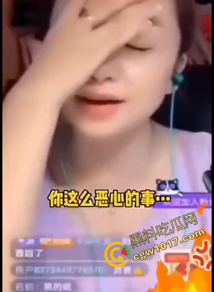 真实乱伦上演！主播连线解答偶遇到跟女婿发生关系的丈母娘，主播也无语了，真是三十如狼四十如虎五十六十坐地能吸土！-6