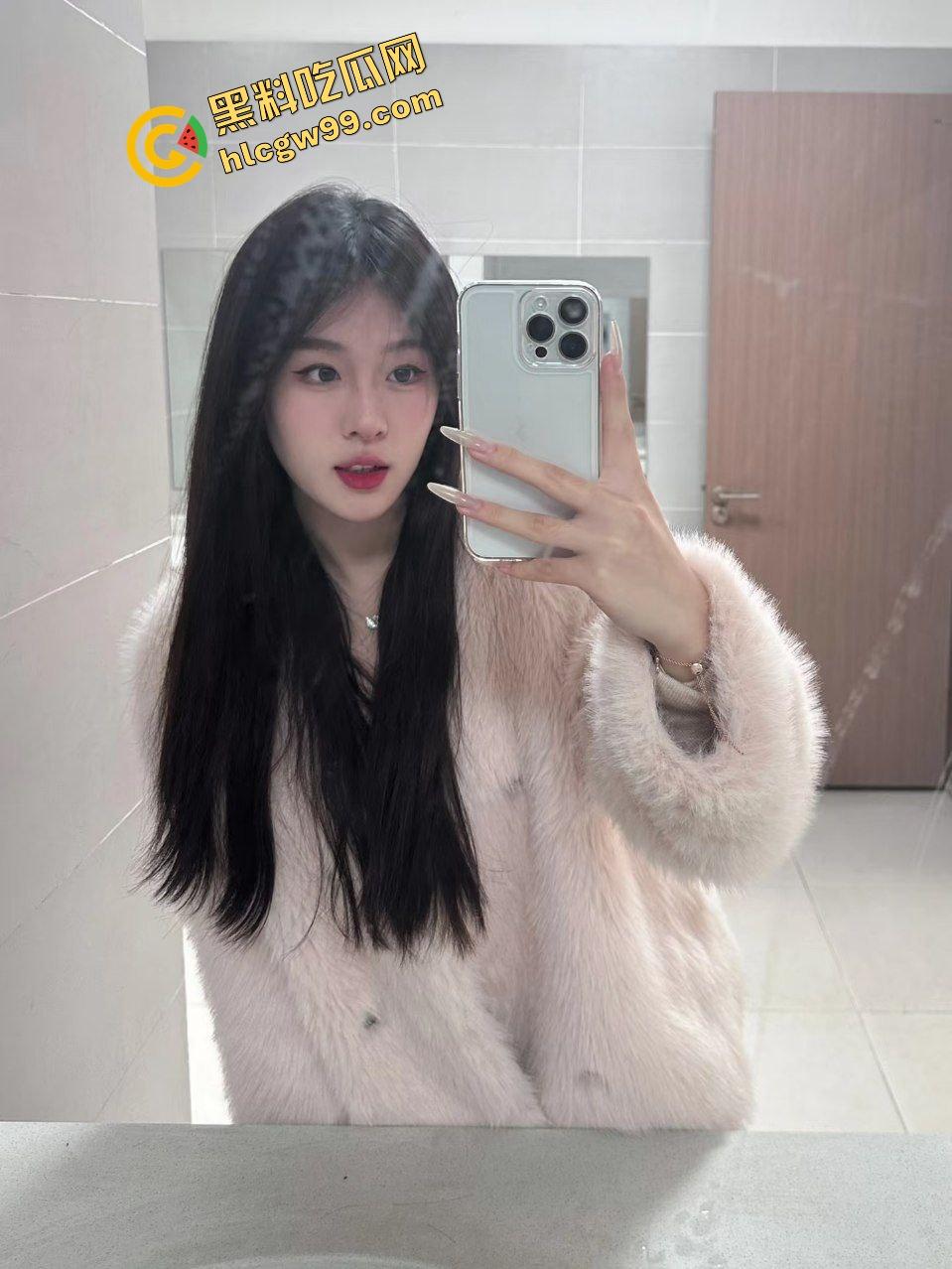 天津高校反差骚鸡学生妹【唐雅】下海做鸡兼职酒店1千一夜淫荡性爱，单手撸管精液直喷！独家曝光！-1