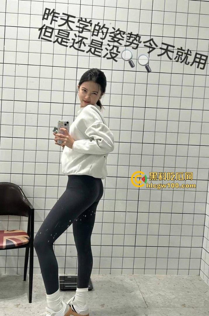 宁波诺丁汉大学大二【孙甜甜】寒假放飞自我，新学姿势直接实操，小腰扭得贼溜！-6