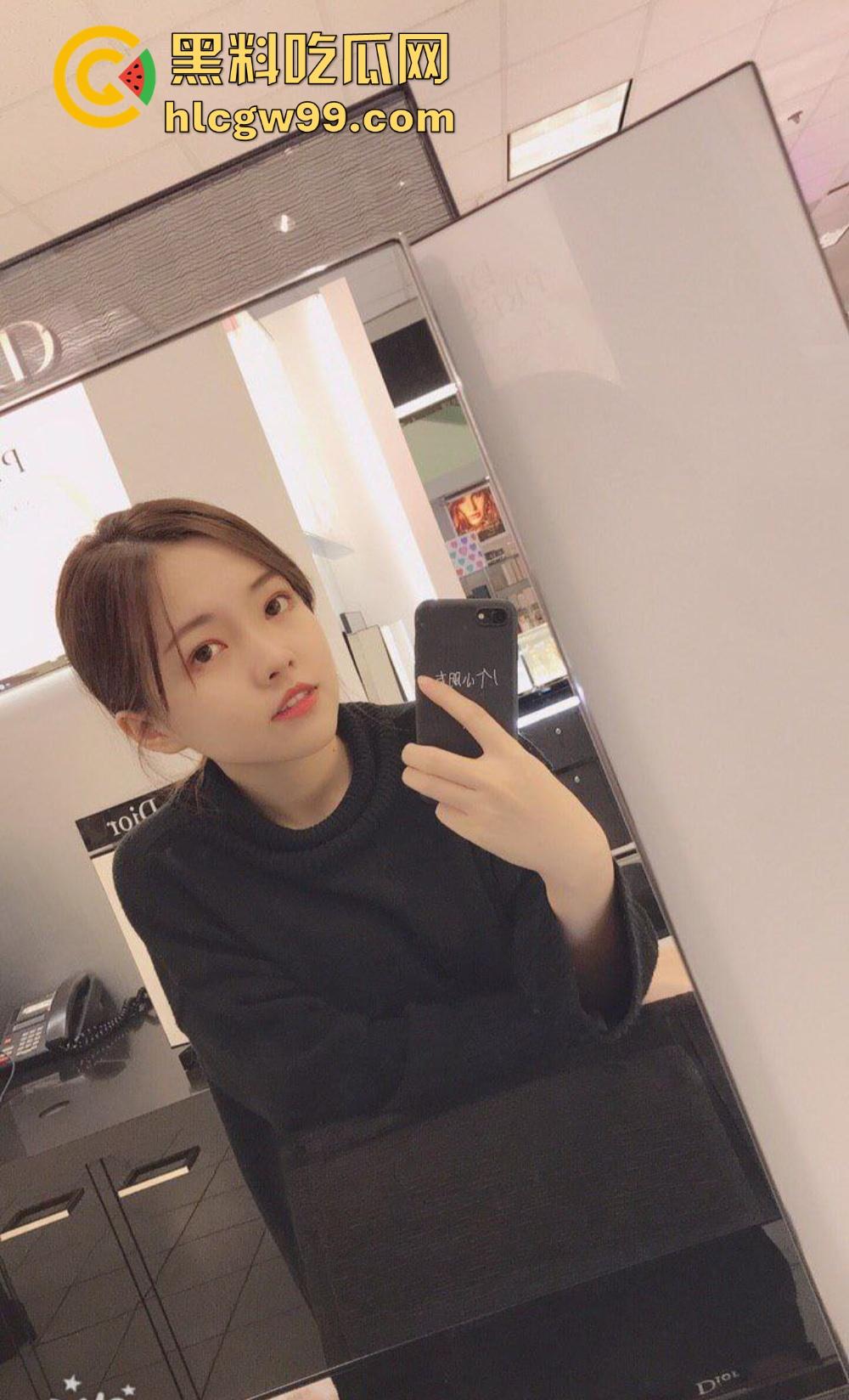 加拿大清纯甜妹【赵娜】表面清纯实际骚得批爆，被男友操成精盆母狗，私密性爱片流出，骚得让人肾疼！-1