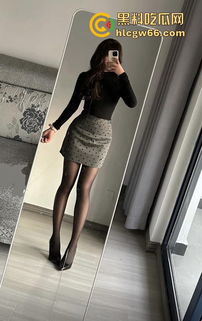 沪上多金大哥抖音评论区招妃，女大翻牌求爆操、面基现场爽到揪奶头揪红，全员在线排队伺候老爷！-17