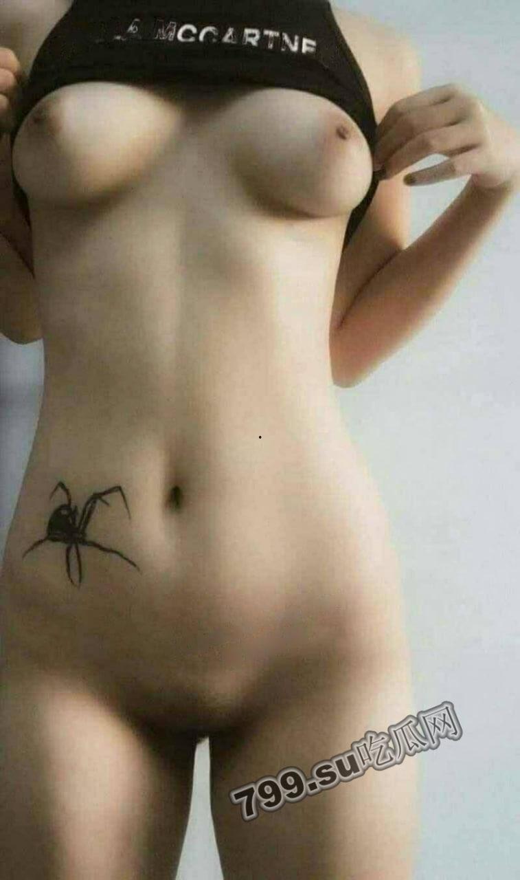 【精品泄密】越南超嫩反差舞蹈系学生妹 巨乳马甲线身材超棒 大量私拍流出-18