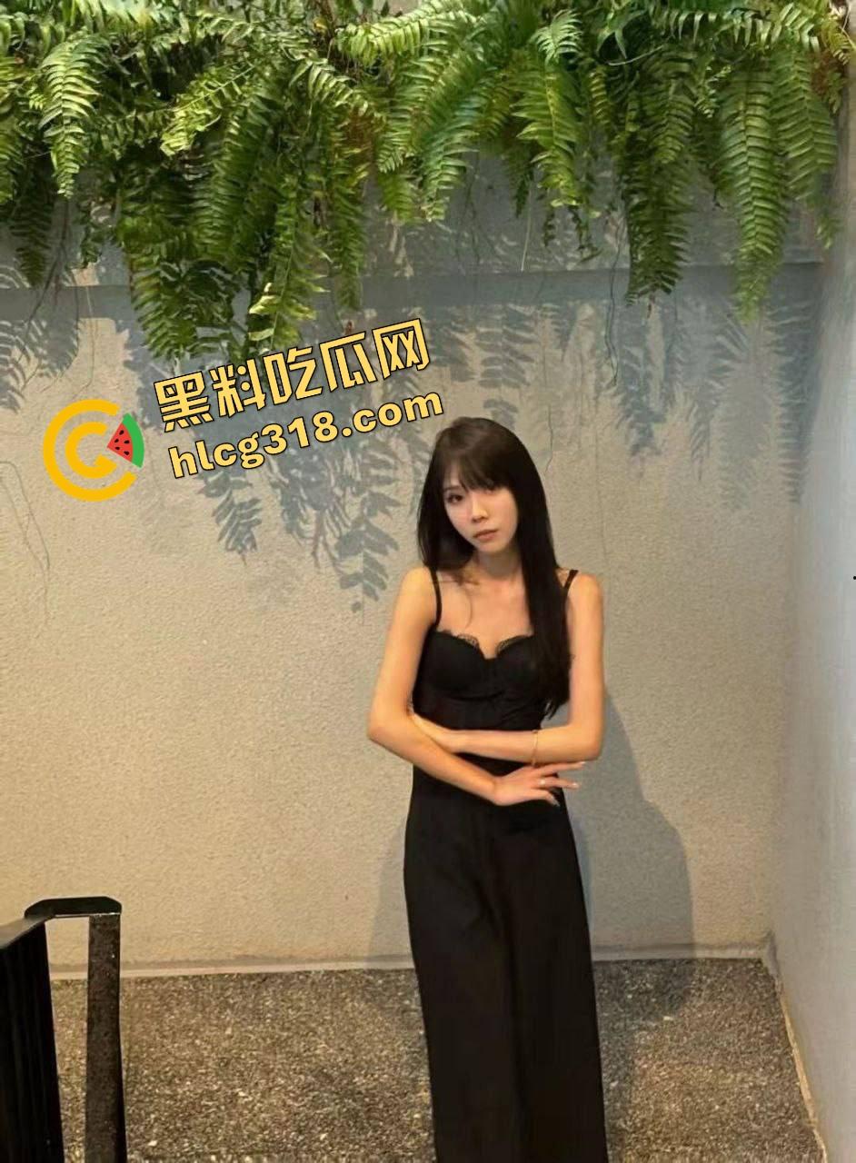 炮架上肛口鲍眼齐开花，涂满油的骚狗被连续打桩，100分钟，小母狗高潮喷到电路短路都没停机！-4