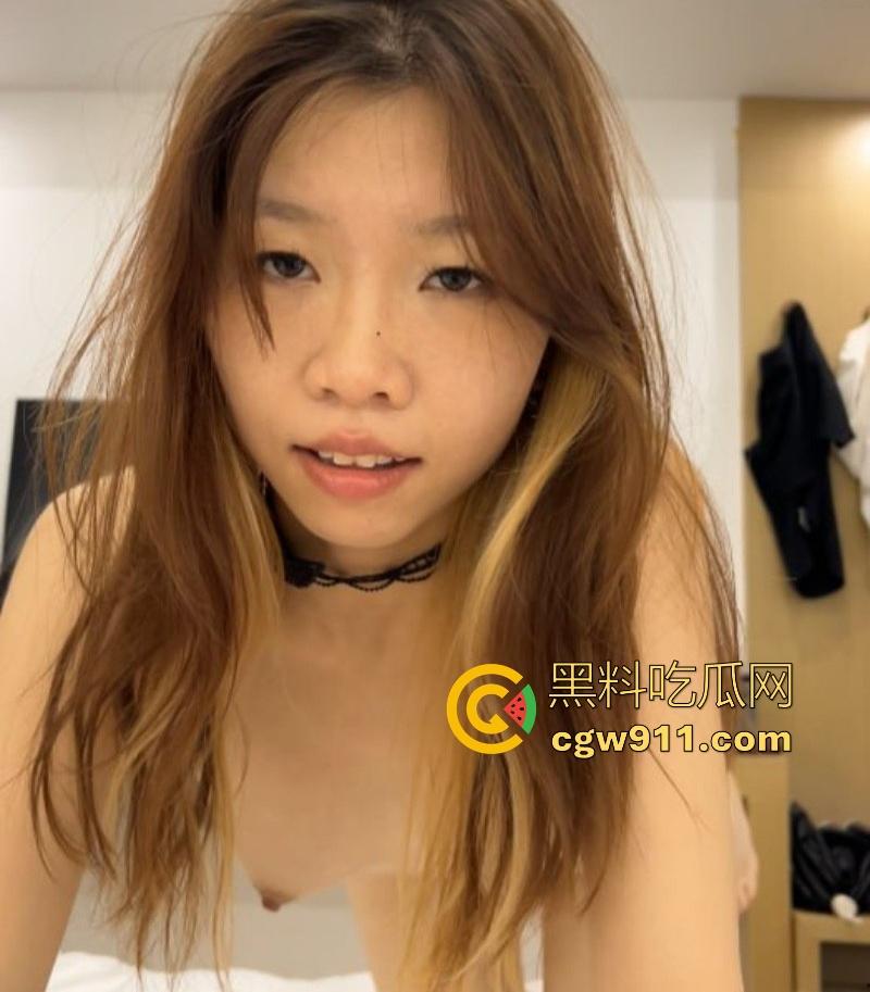 成都淫骚渣女【秦回慧】出轨视频被男友曝光,镜前后入自拍浪叫,女上骑乘臀浪翻滚,妥妥的反差母狗!-7