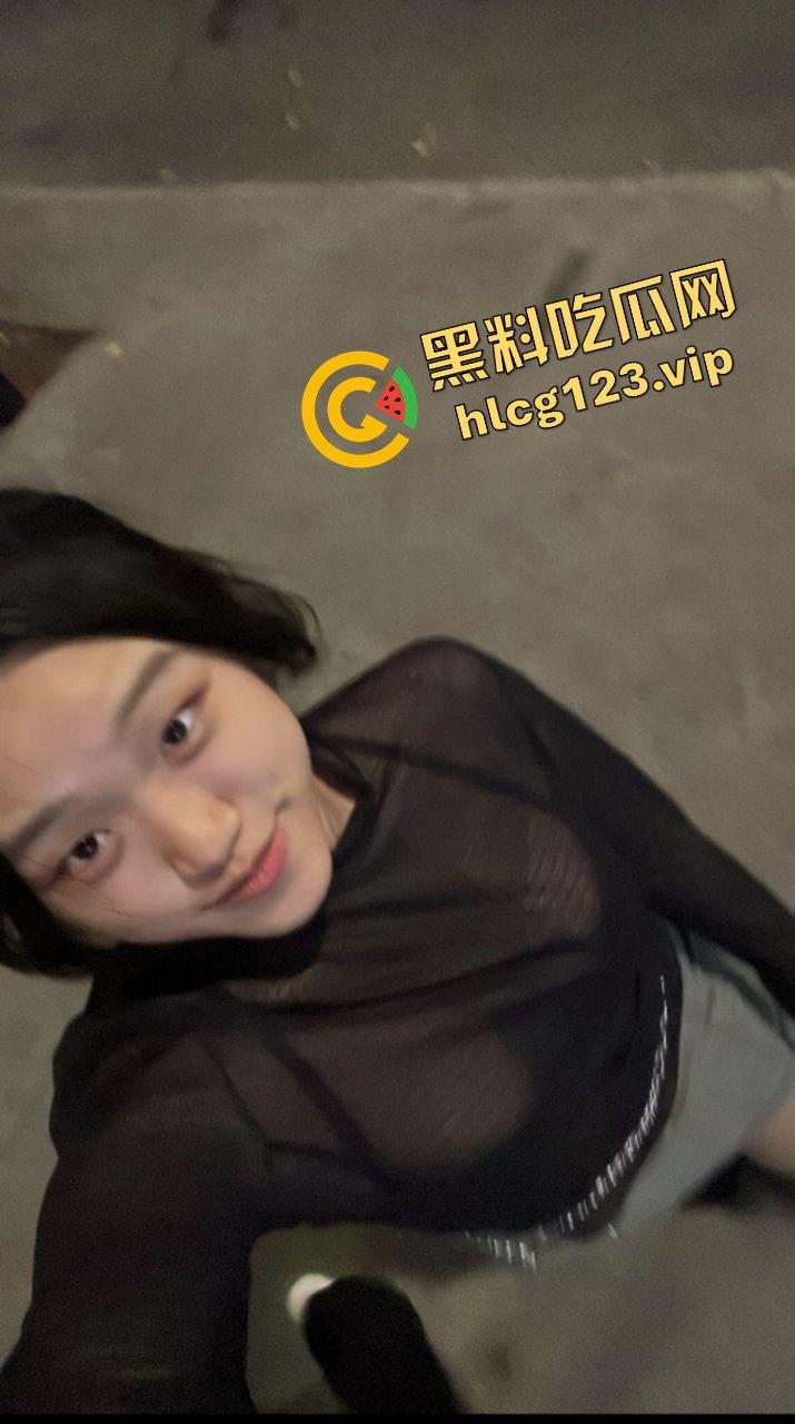 反差妹子变身！微胖女友啪啪视频流出，乖乖女秒变劲爆母狗！-2