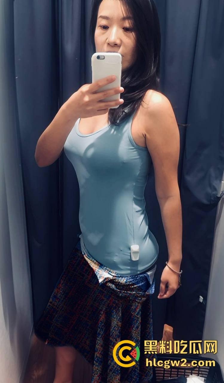 独家爆料!悉尼媚外母狗【黄晏玲】32岁的性感骚逼 和洋炮友做爱吃屌 自拍小视频在华人圈疯传-6