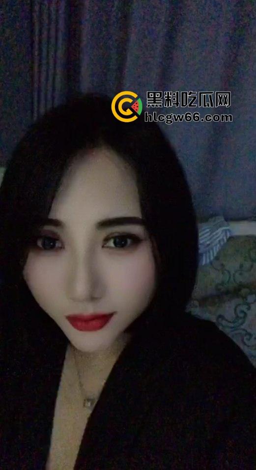 厦门水床实战！巨乳骚婊【琳琳】反差拉满，胸推吸屌啪啪服务满分，嫩穴夹得贼紧，干一炮爽翻天！-4